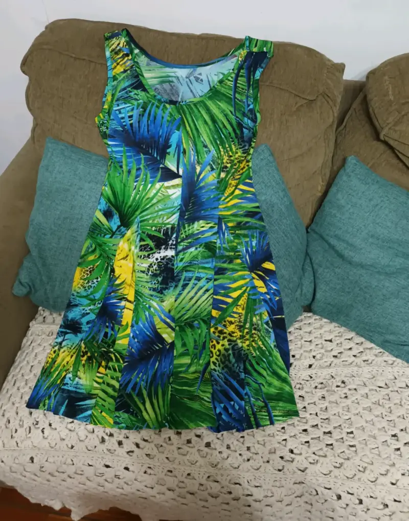 Vestido estampado tropical para mujer - 1