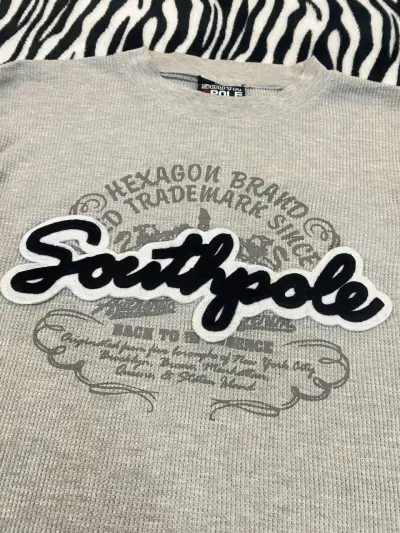Polera gris Southpole para hombre talla M (fit s) - miniatura 2