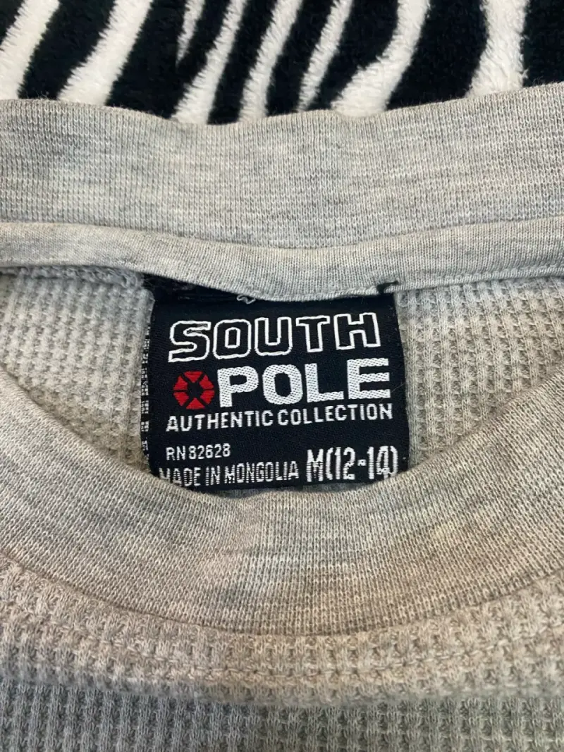 Polera gris Southpole para hombre talla M (fit s) - 3