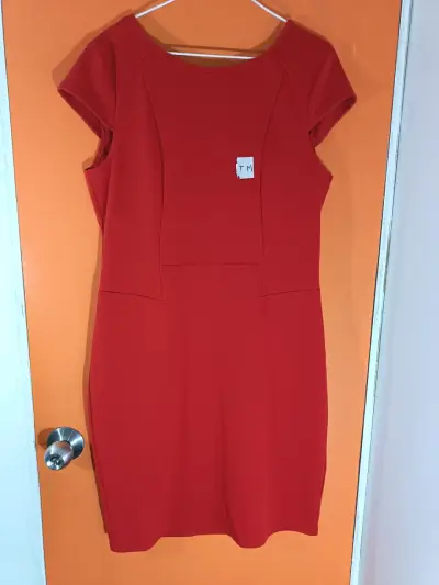 Vestido rojo ajustado talla M - miniatura 1