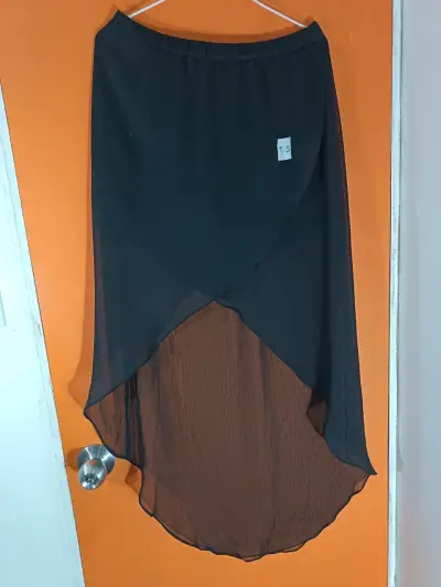 Vestido rojo ajustado talla M - miniatura 3