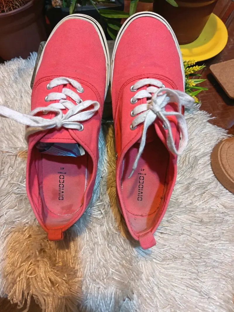 Lindas Zapatillas lona fuccia H&M - 3