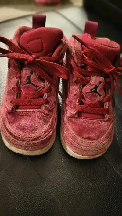 Zapatillas deportivas rojas para niños Jordan - miniatura 1