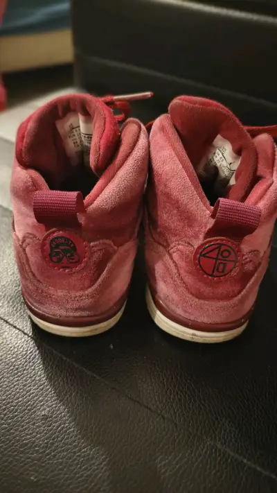 Zapatillas deportivas rojas para niños Jordan - miniatura 2