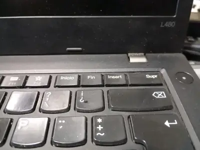 Laptop Lenovo L480 con Windows 10 - miniatura 1