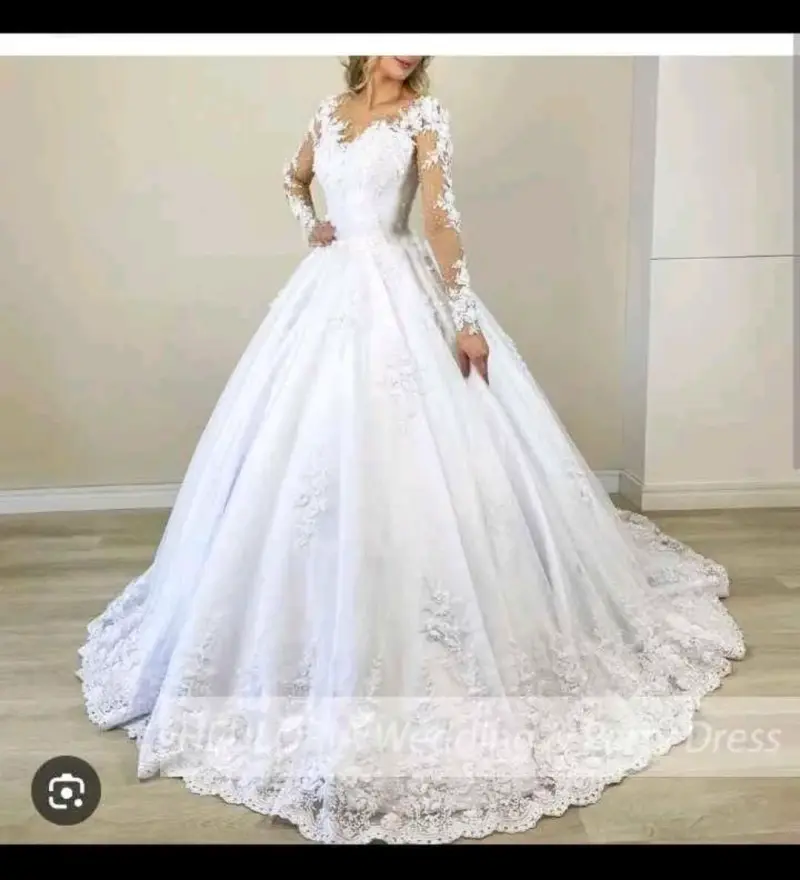 Vestido de novia con encaje y tul blanco - 2