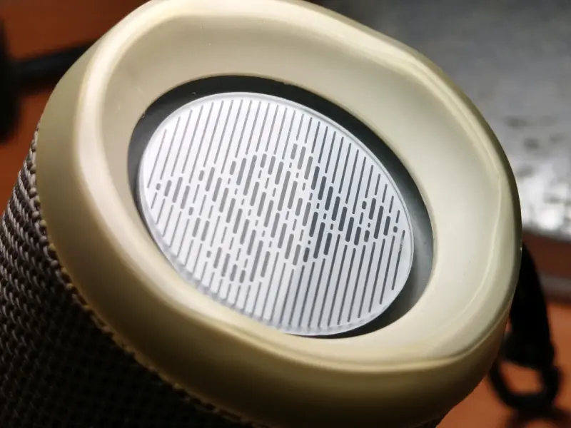Parlante JBL Flip 4 Sonido Impecable - 2