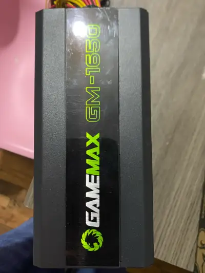 Fuente de Poder ATX GameMax 1650W - miniatura 3