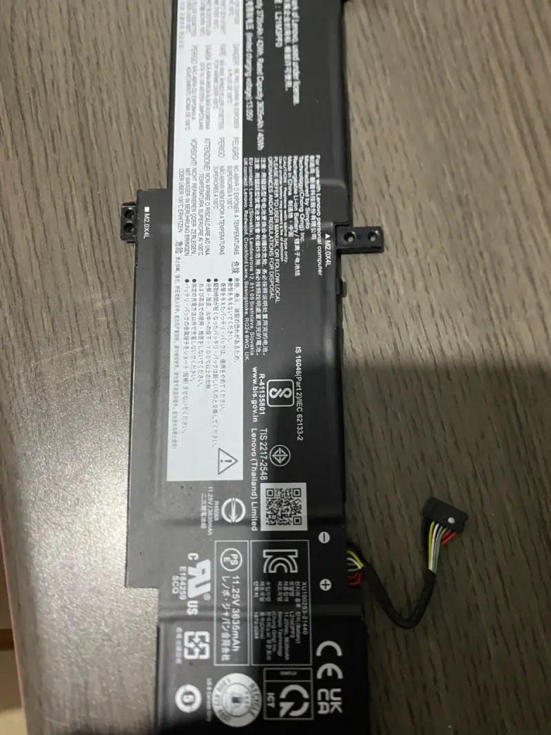 🔋 BaterÃa Original Lenovo L21M3PF0 (42Wh / 11.25V)