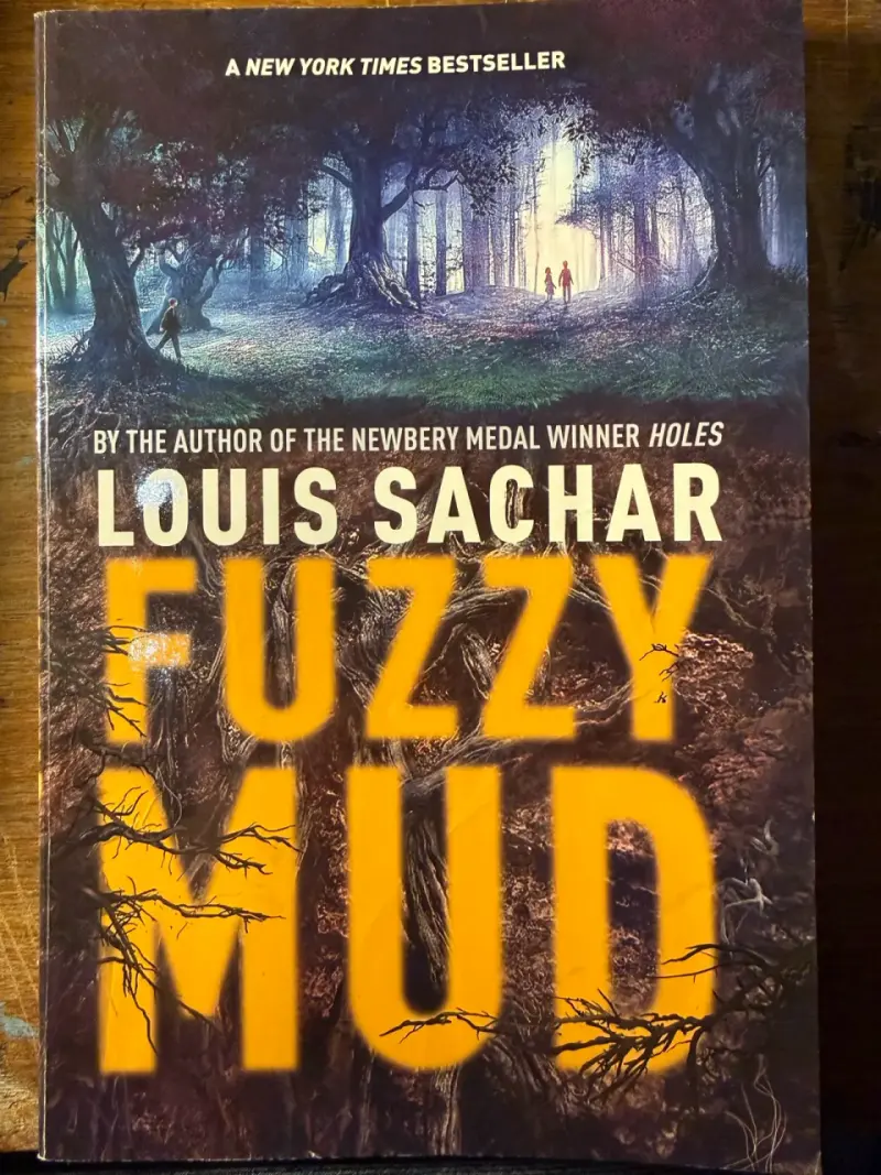 Libro Fuzzy Mud de Louis Sachar - 1