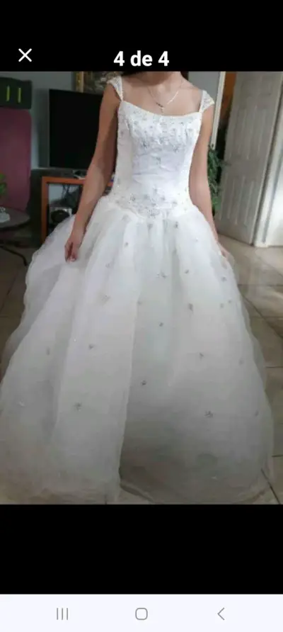 Vestido de Novia Blanco con Encaje y Perlas - miniatura 1