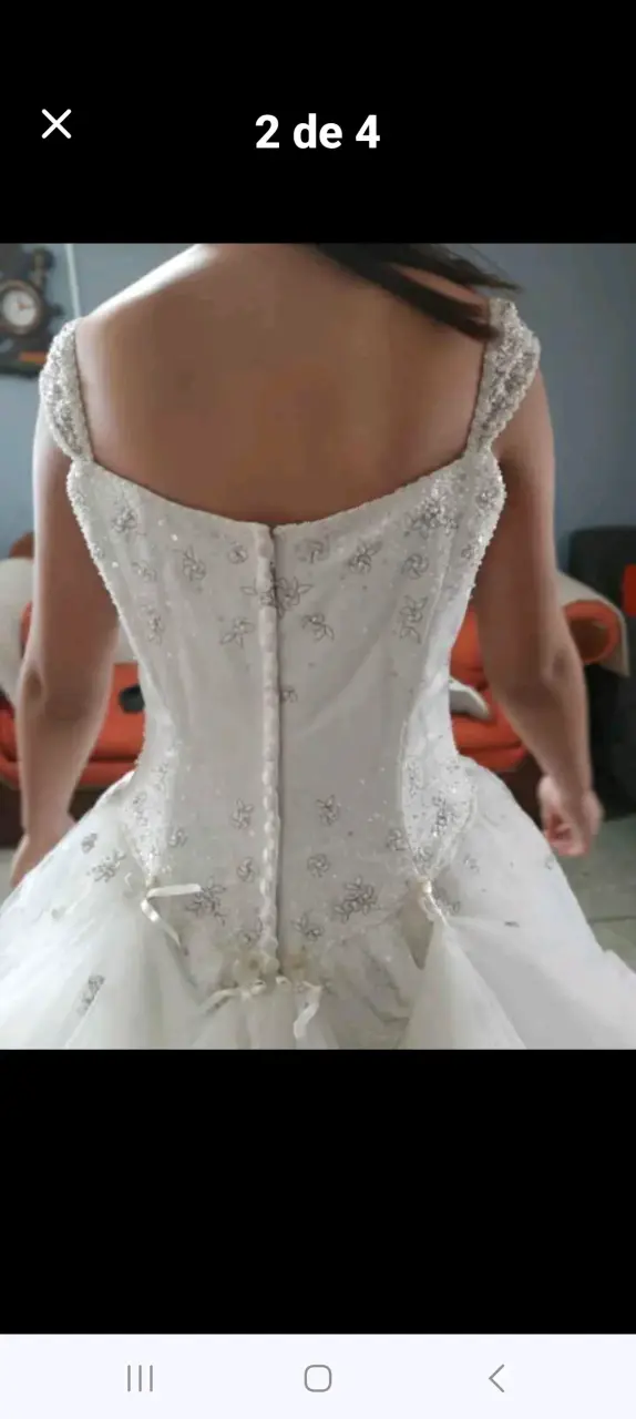 Vestido de Novia Blanco con Encaje y Perlas - 3
