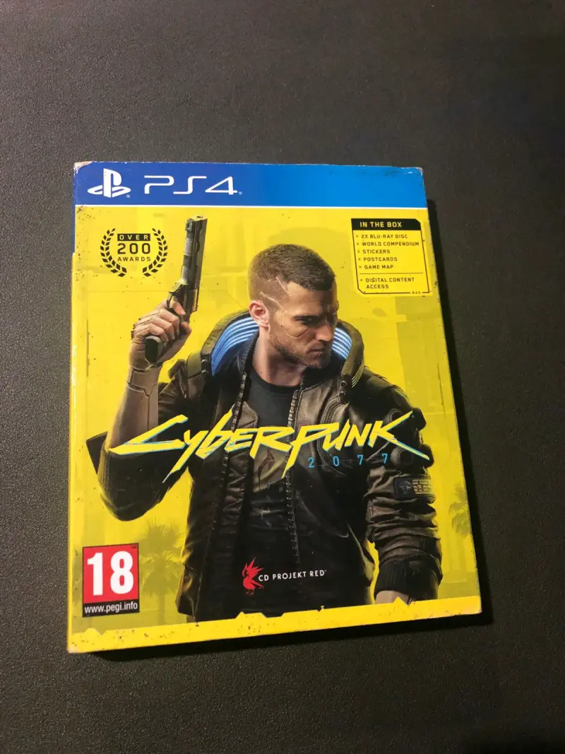 Juego PS4 Cyberpunk 2077 en buen estado - 1