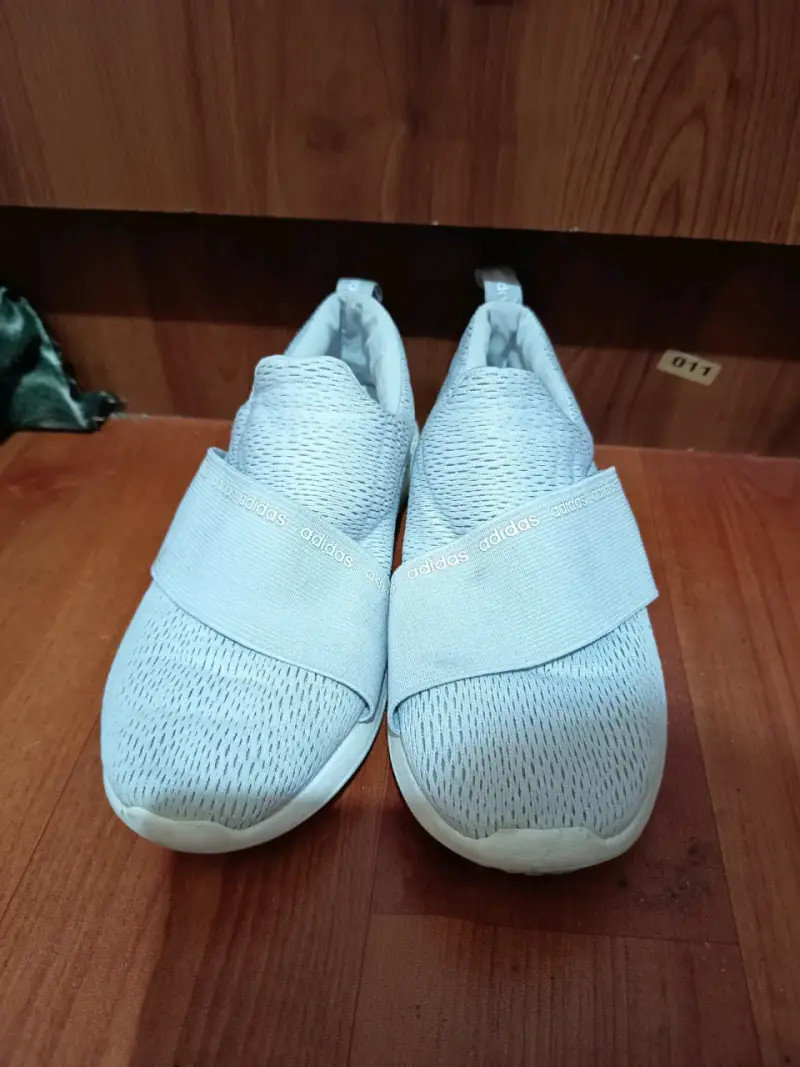 Zapatillas deportivas Adidas celeste para mujer - 2