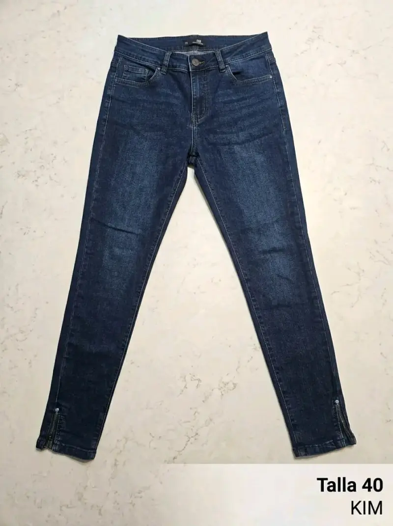 Jeans de Mujer Talla 40 con Cierre Decorativo - 2