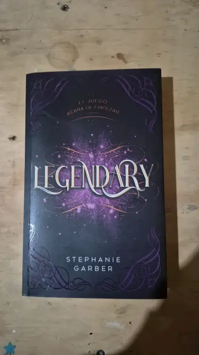 Libro 'Legendary' de Stephanie Garber - miniatura 1