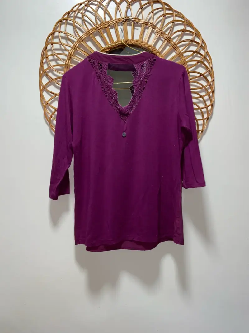 Blusa morada con encaje para mujer iO - 2