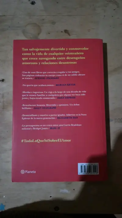 Libro 'Todo lo que sé sobre el amor' de Dolly Alderton - miniatura 2