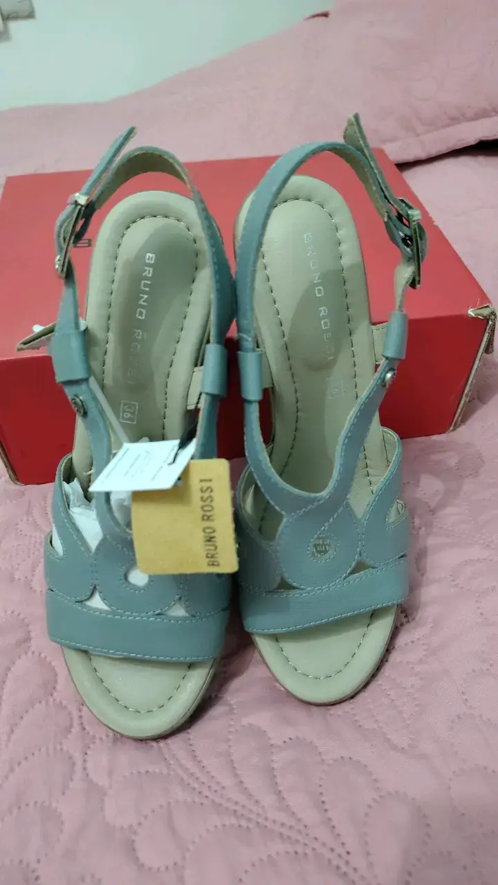 Sandalias de cuero azul Bruno Rossi con taco - 1