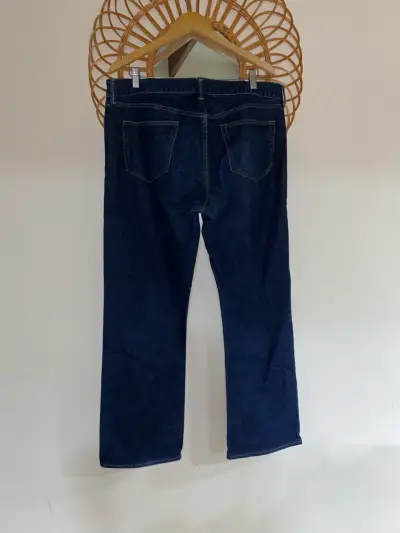 Jeans bootcut Banana Republic talla 35W 34L - miniatura 3
