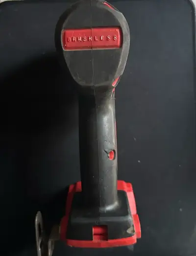Llave de impacto inalámbrica Milwaukee Brushless - miniatura 3