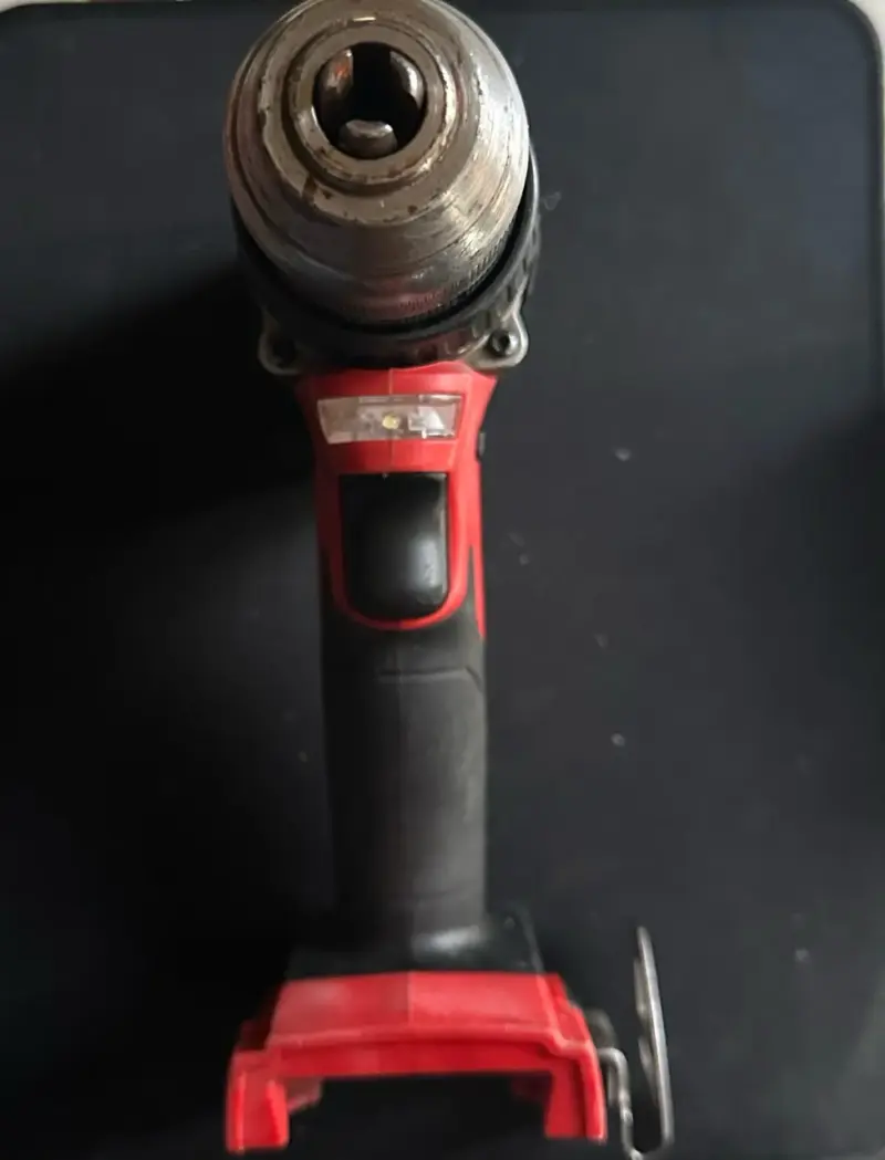 Taladro Inalámbrico Milwaukee Brushless con Batería - 4