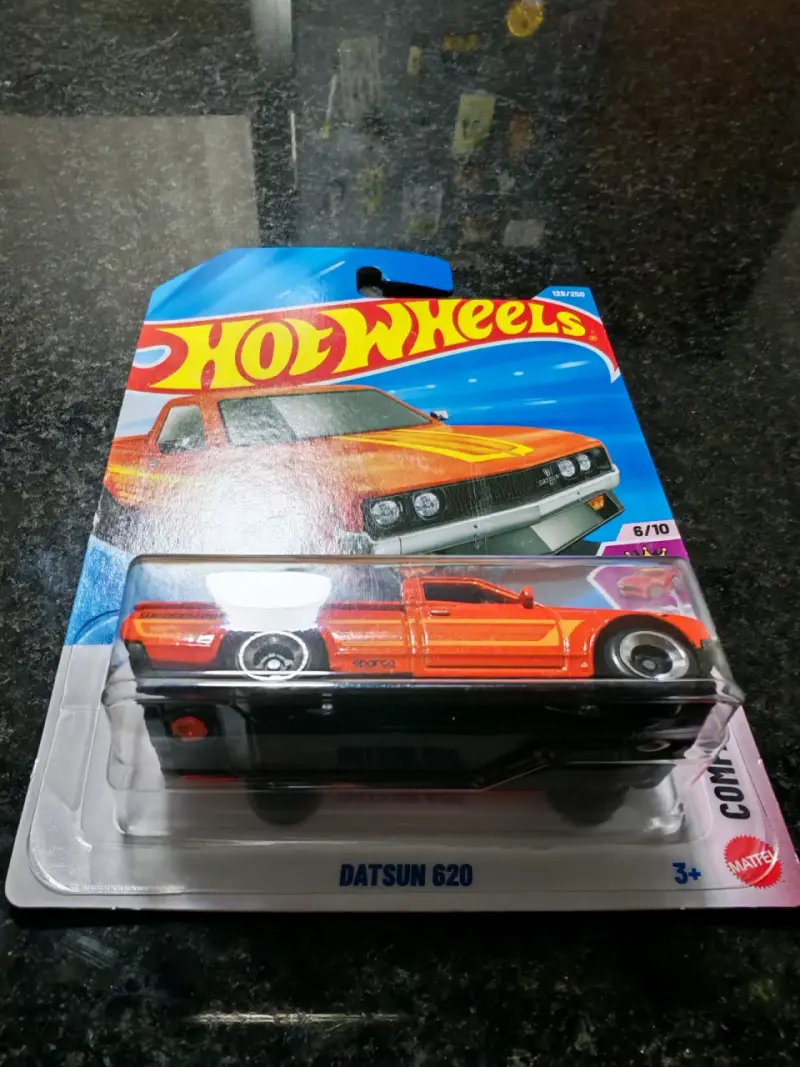 Hot Wheels Datsun 620 Naranja en Blister - 2