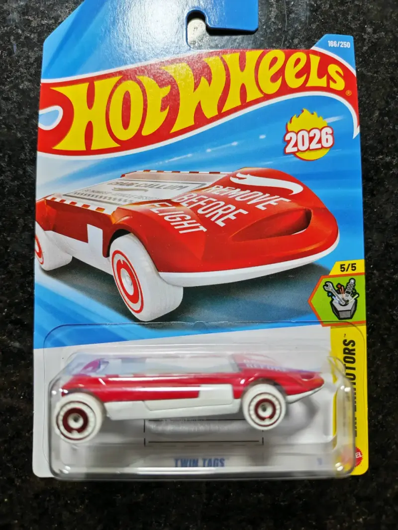 Hot Wheels Llavero / Twin Tags 2026 - 1