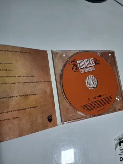 CD Crónicas Los Rodríguez La Historia del Rock - miniatura 2