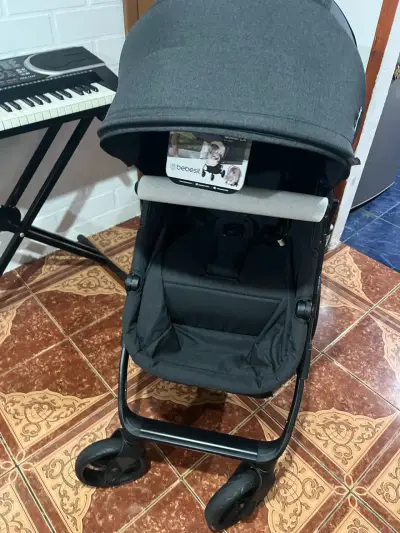 Coche de bebé Bebesit negro con capota ajustable - miniatura 3