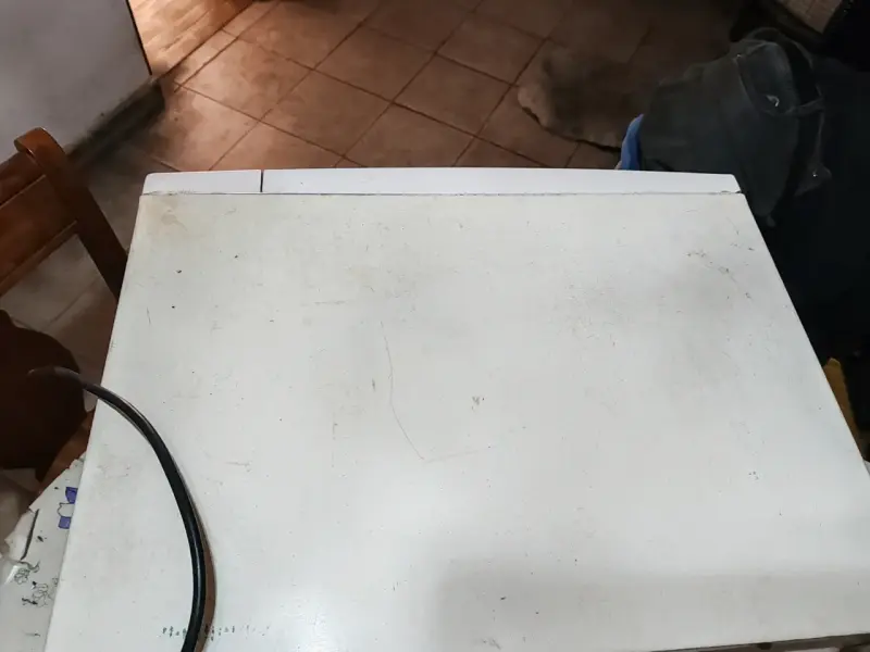Microondas IRT MO-3410 blanco en buen estado - 3