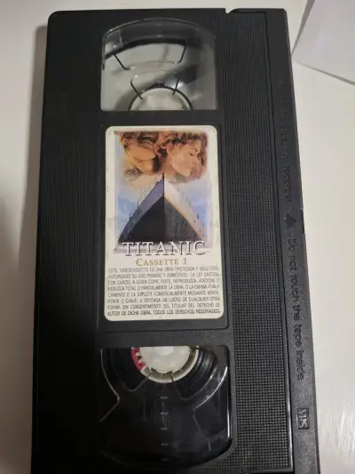 VHS de la película Titanic (Los 2) - miniatura 2