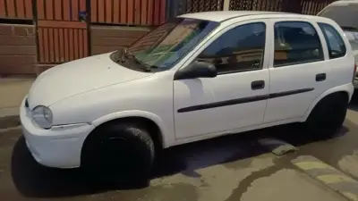 Chevrolet corsa 2003 1.6 - miniatura 1