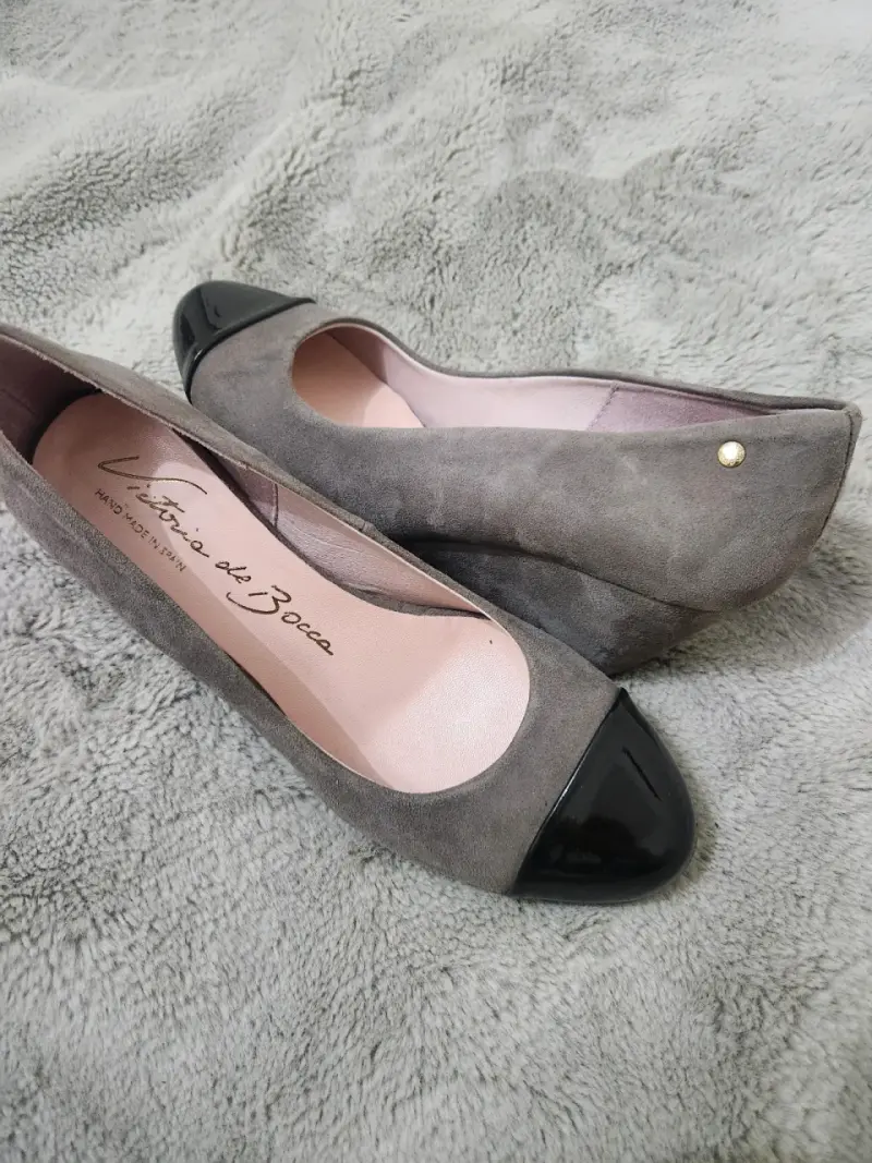 Zapatos de tacón bajo grises Vitoria De Bocca - 1