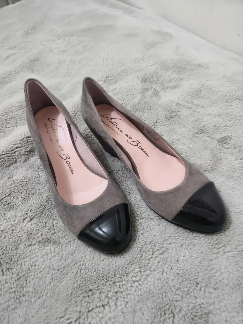 Zapatos de tacón bajo grises Vitoria De Bocca - 2