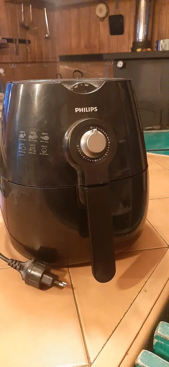 Freidora de aire Philips negra en buen estado