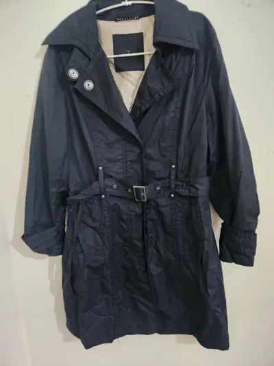 Trench negro con cinturón Fuchs Schmitt - miniatura 1