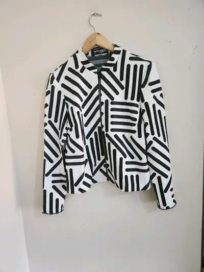 Chaqueta estampada Joseph Ribkoff en blanco y negro - miniatura 1
