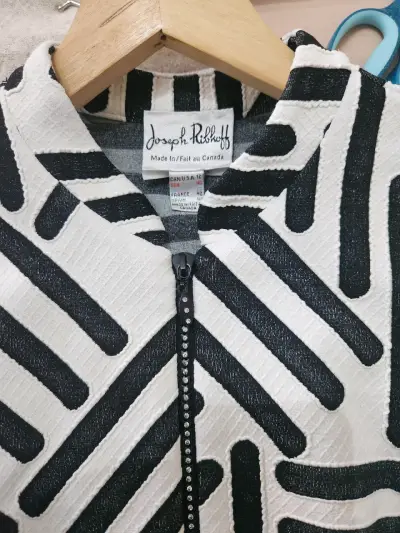Chaqueta estampada Joseph Ribkoff en blanco y negro - miniatura 2