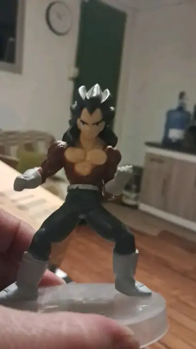 Figura de acción de personaje anime - miniatura 2