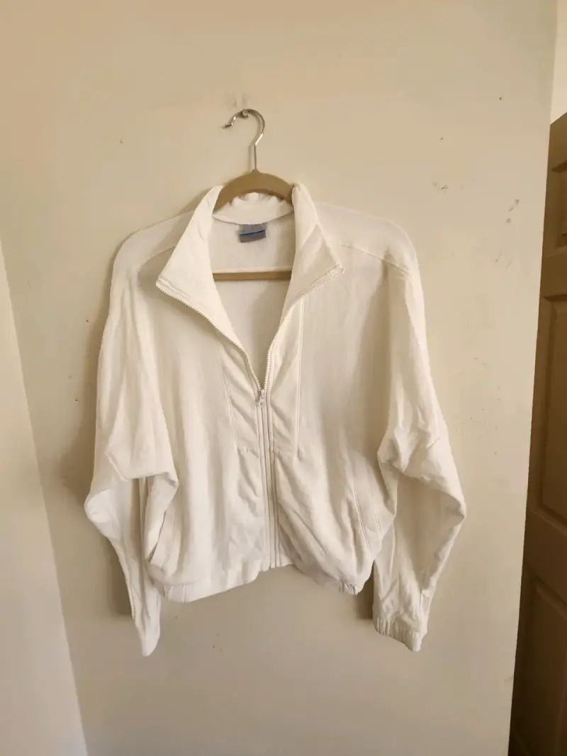 Chaqueta Blanca Columbia con Cierre - 1