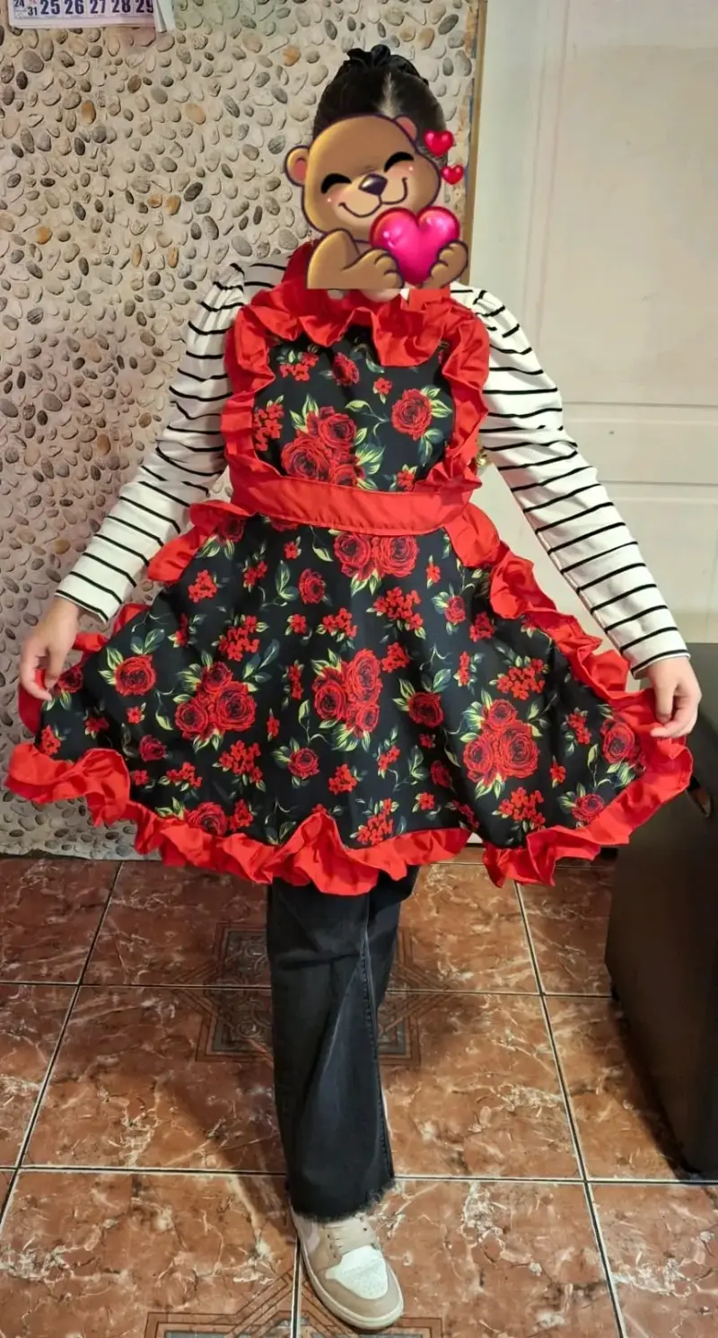 Delantal con estampado floral y volantes - 6