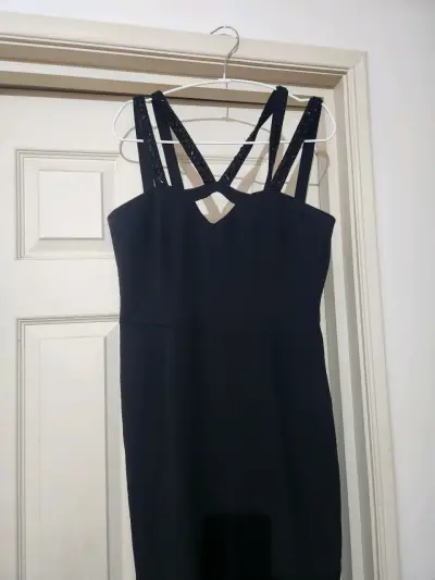 Enterito negro elegante con tirantes cruzados - miniatura 2