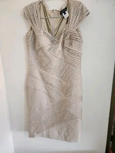 Vestido de fiesta beige con detalles Tadashi Shoji - miniatura 2