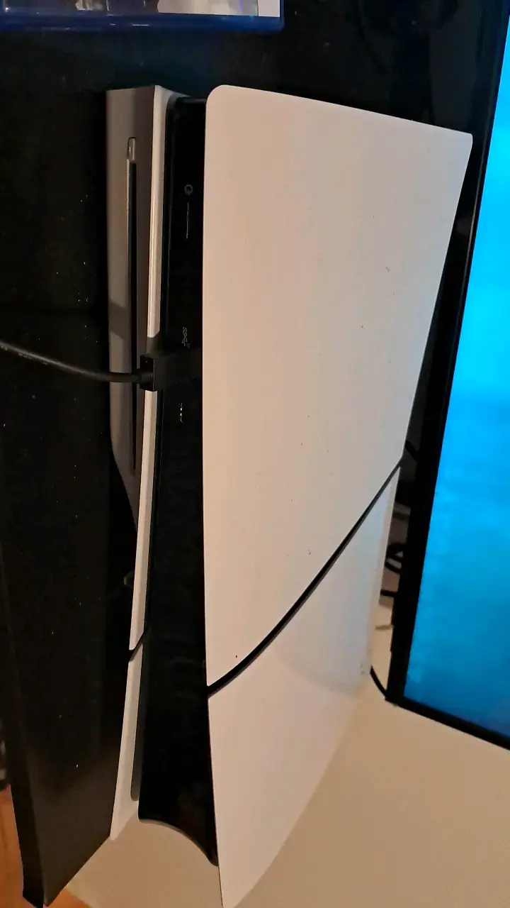 Consola PlayStation 5 con juegos incluidos - 1