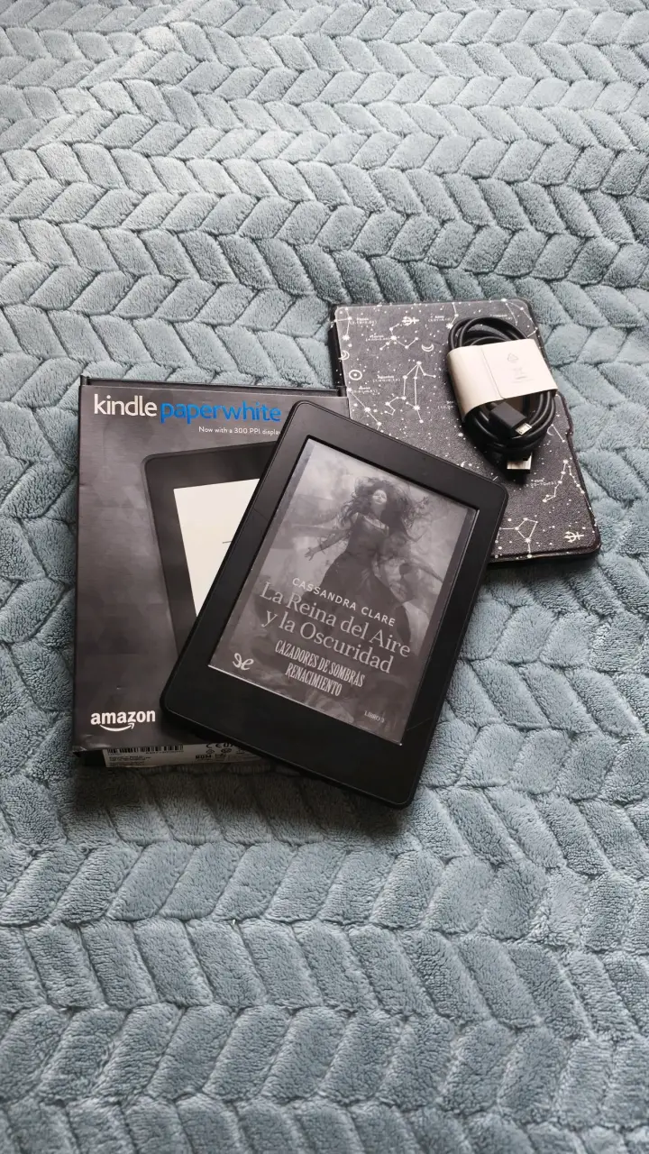 Kindle Paperwhite 7ma Generación - 1