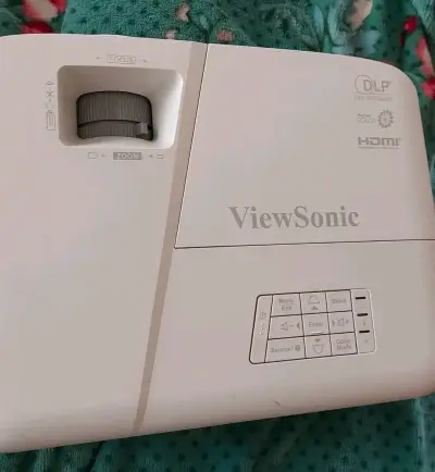 Proyector ViewSonic DLP con HDMI - miniatura 1