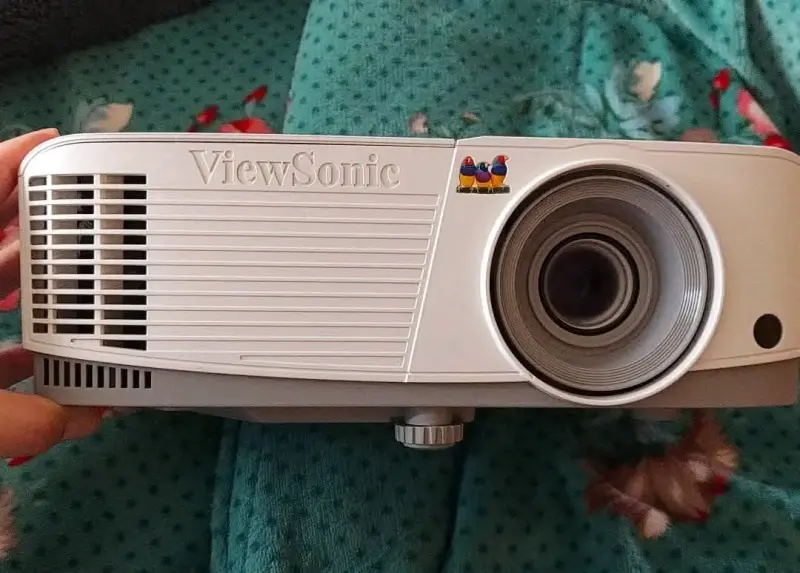 Proyector ViewSonic DLP con HDMI - 2