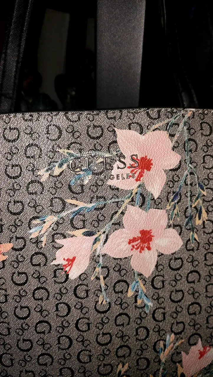 Bolso tote Guess con diseño floral