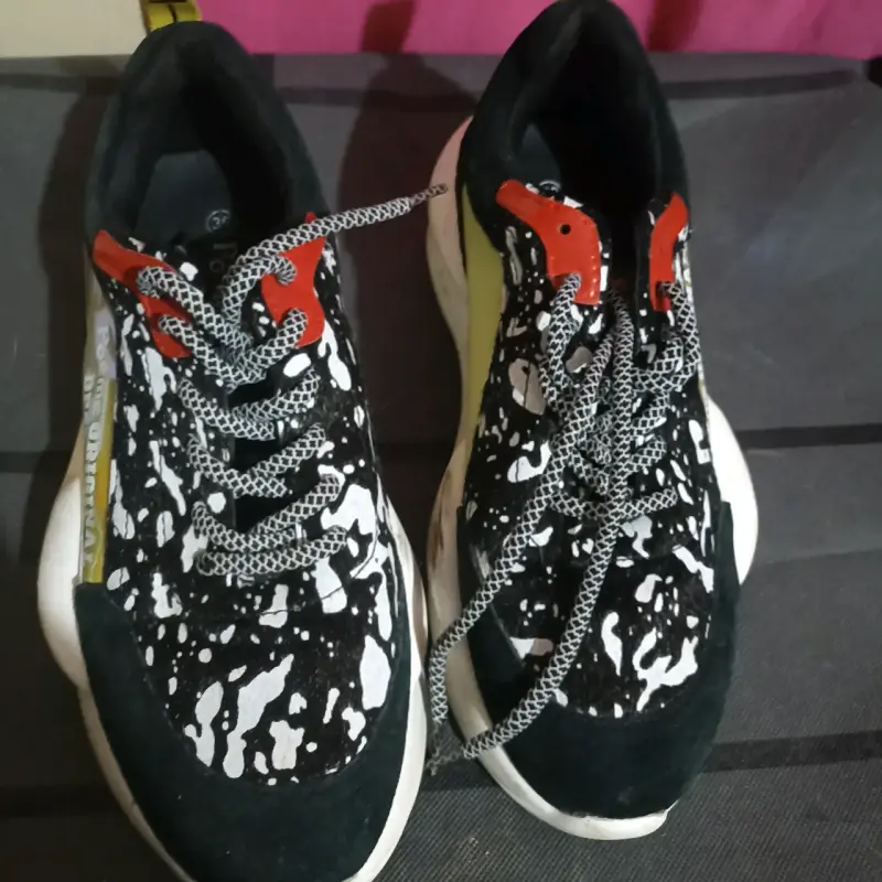 Zapatillas deportivas Poeme Original negras y blancas - 1